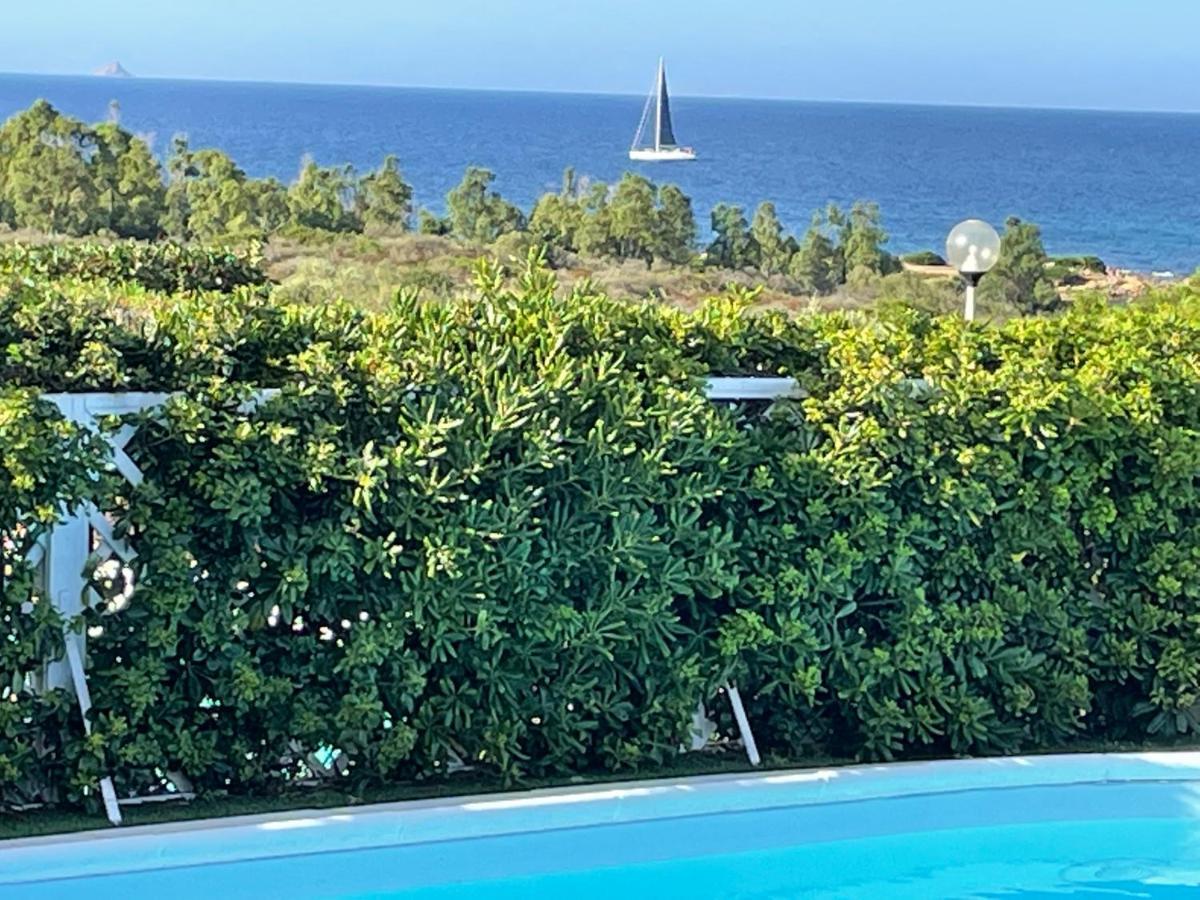 Villa Adel San Teodoro  Bagian luar foto