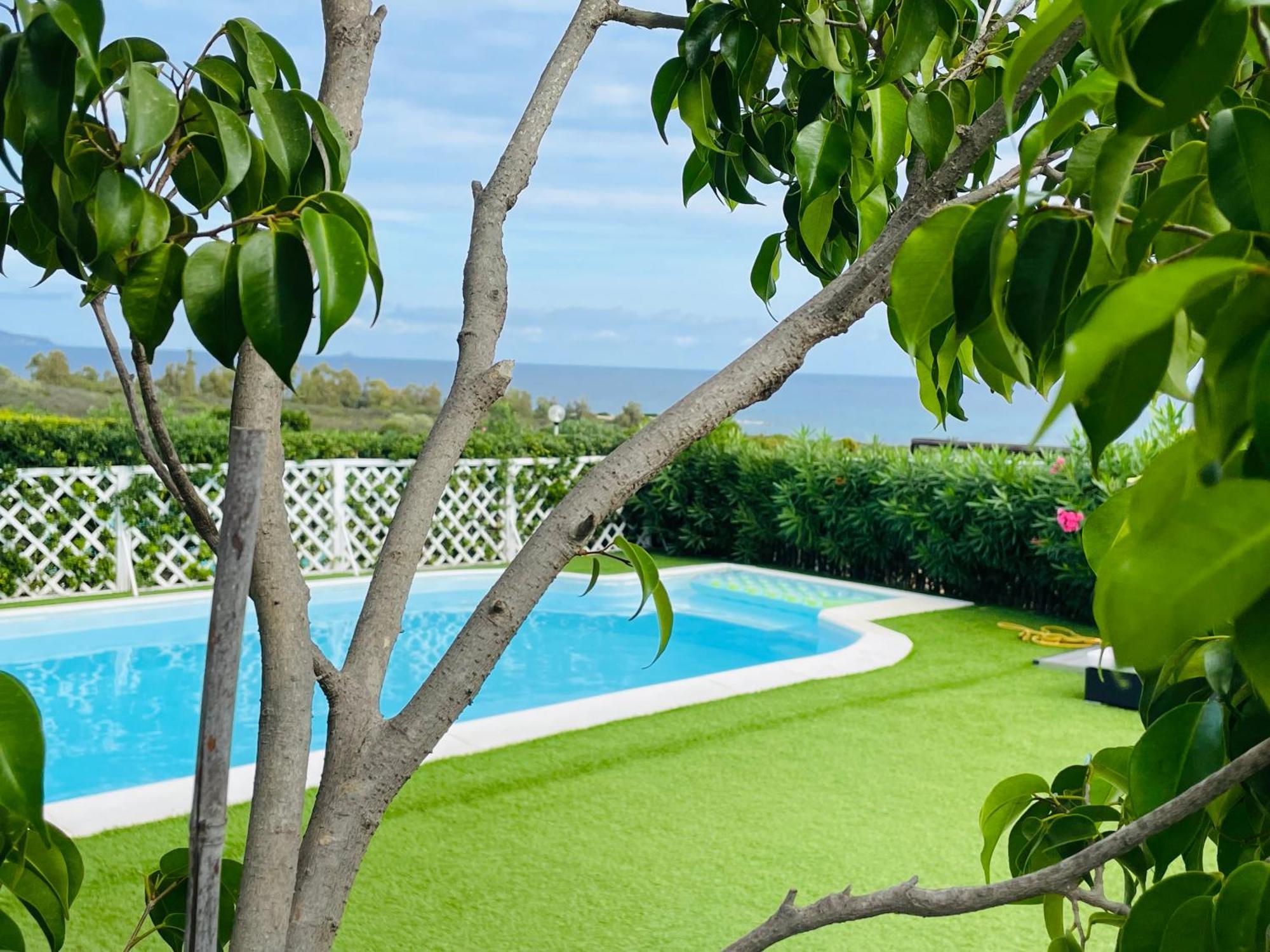 Villa Adel San Teodoro  Bagian luar foto